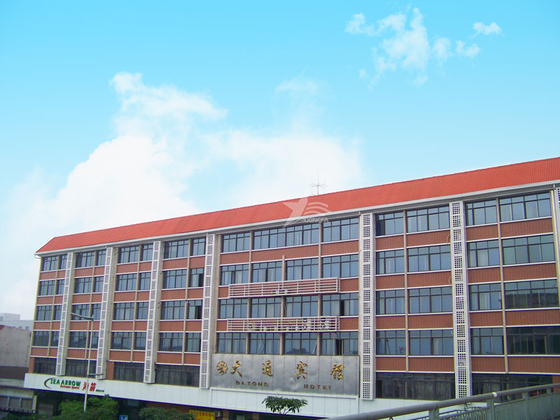 南京合成树脂瓦：轻材质高性能，助力屋面建材市场持续发展