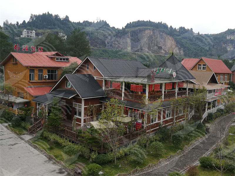 选择南京合成树脂瓦，为南方屋顶雨季防水护航